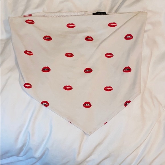 Kissy top - Picture 3 of 4